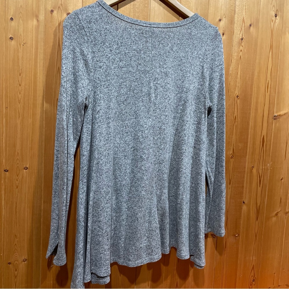 Heather Grey Top - Picture 5 of 6